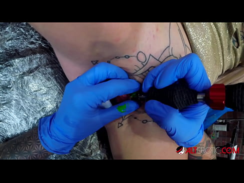 ❤️ Sully Savage oo aad u tattooed ayaa Kintirkeeda ku sawirtay tattoo lulataaye%so.extraclasswork.ru ❌❤